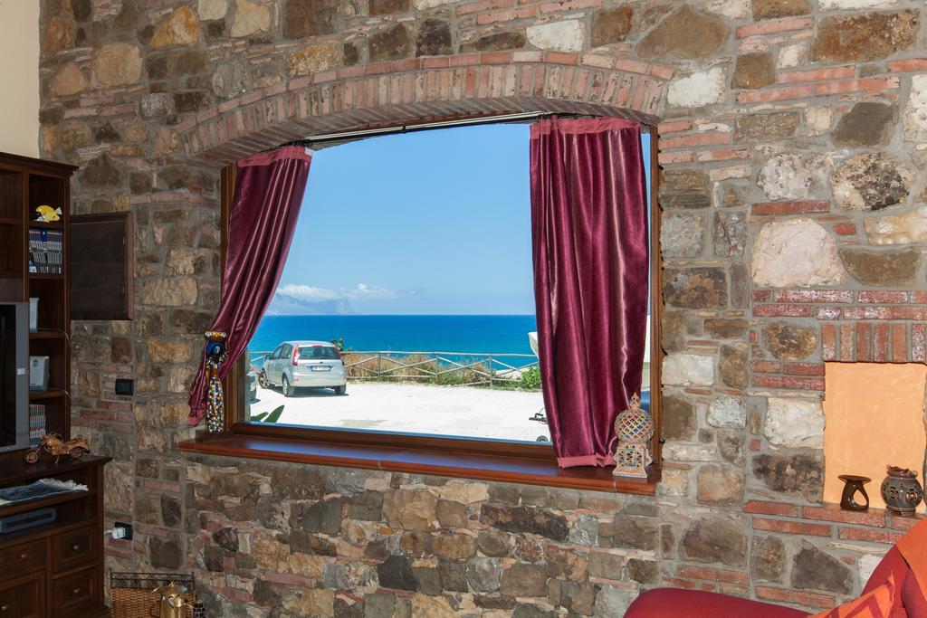Loft Sul Mare Apartment Балестрате Стая снимка
